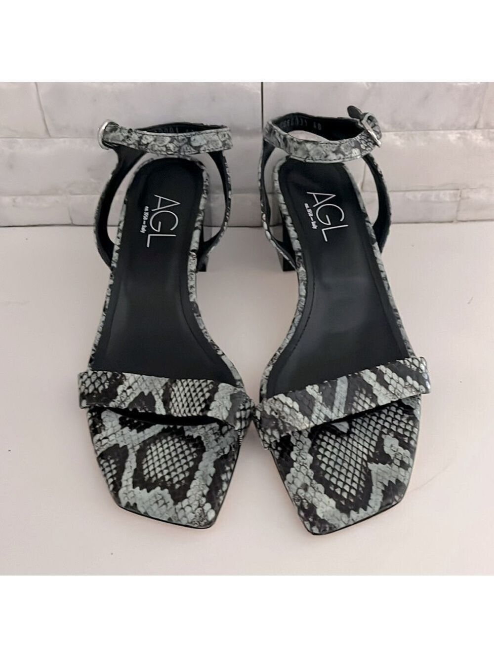 AGL Angie Ankle Strappy Sandal Heel In Menthe-nero Sz 37